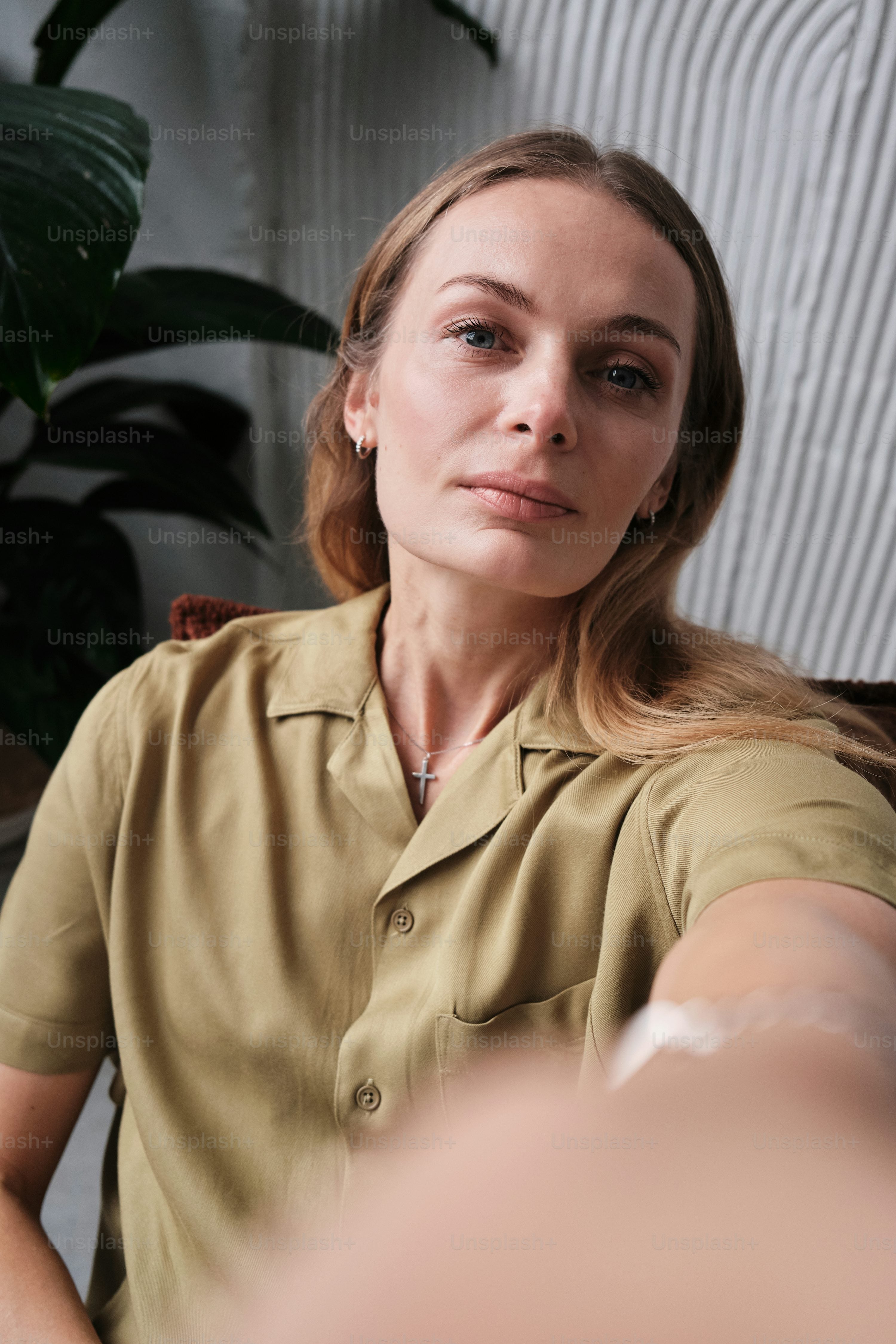 Alt Image